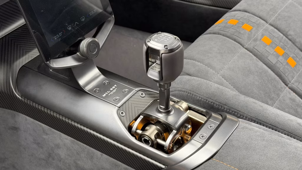Scheda tecnica McLaren McL 6GT cambio manuale
